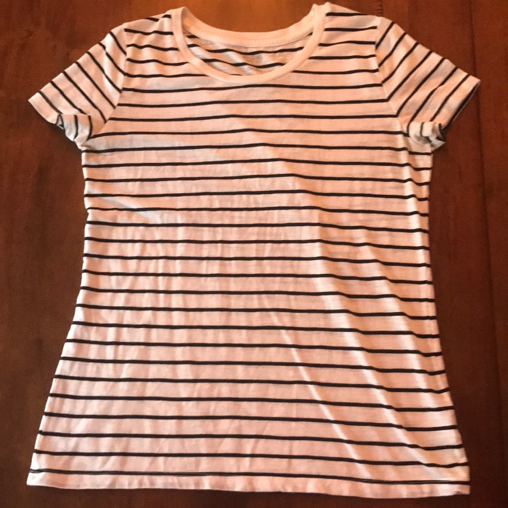 Mossimo Black and White Striped TShirt - L